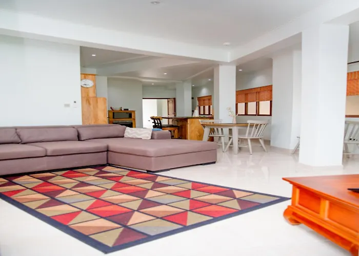 Charming With Mountain View, Au Cap, 70 M² Appartement *
